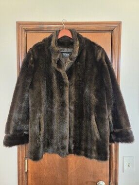Women's Faux Fur Coat